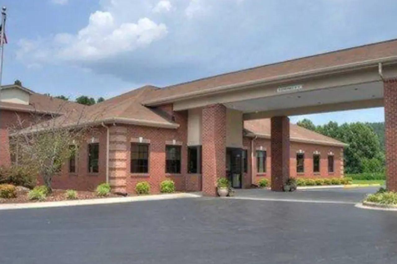 Comfort Inn Near Downtown & Blue Ridge Pkwy Marion Kültér fotó