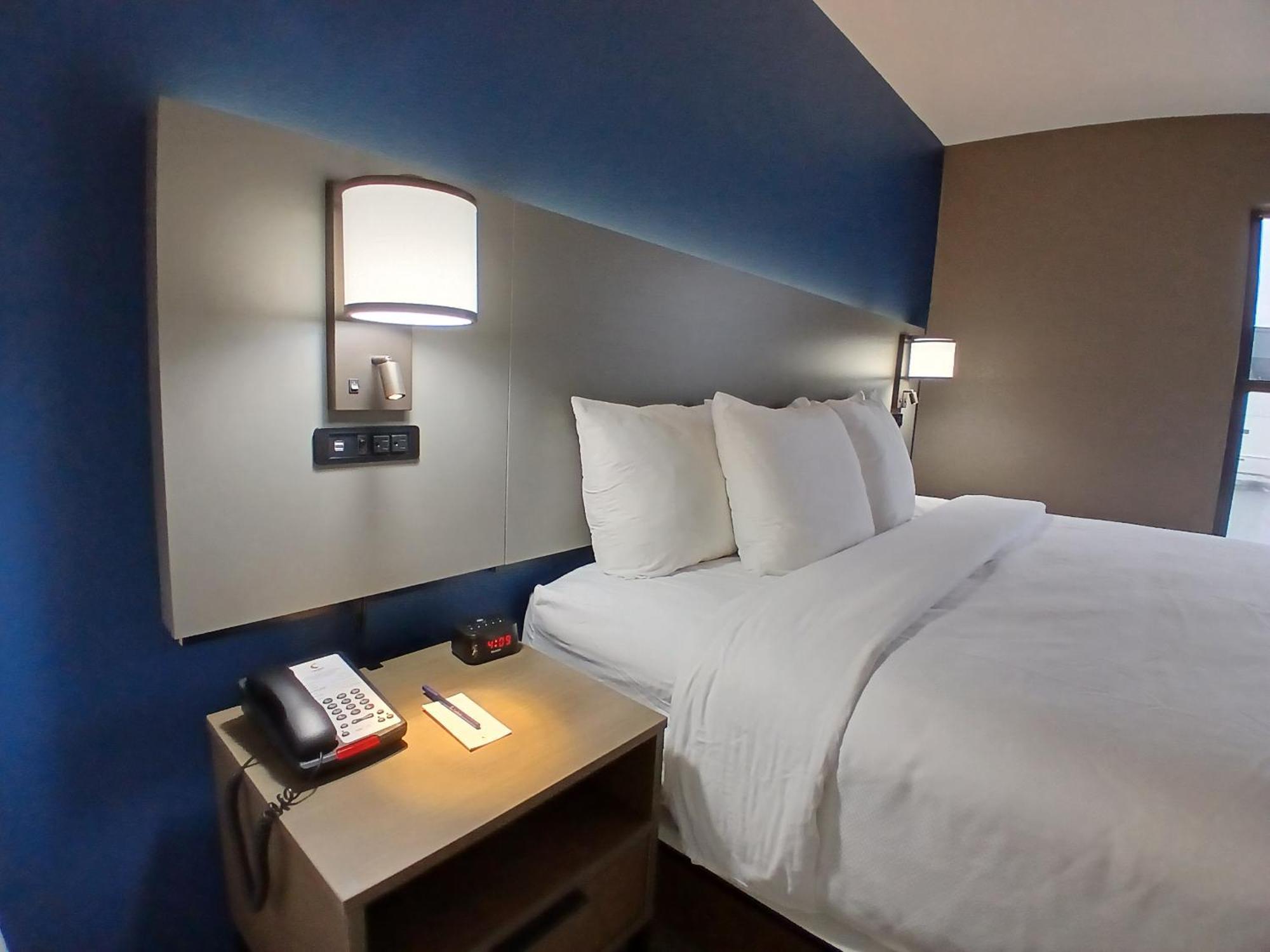 Comfort Inn Near Downtown & Blue Ridge Pkwy Marion Kültér fotó
