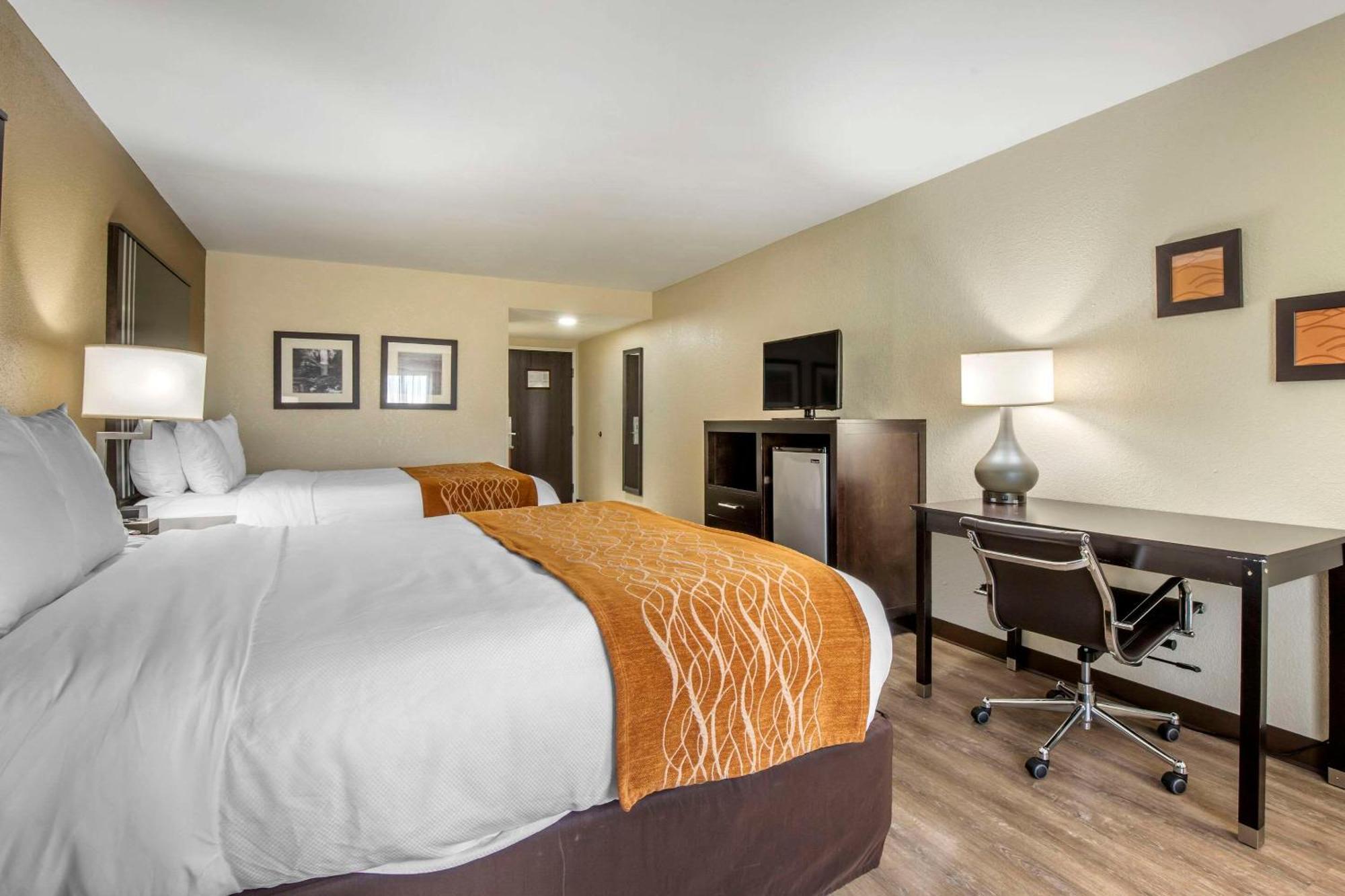 Comfort Inn Near Downtown & Blue Ridge Pkwy Marion Kültér fotó