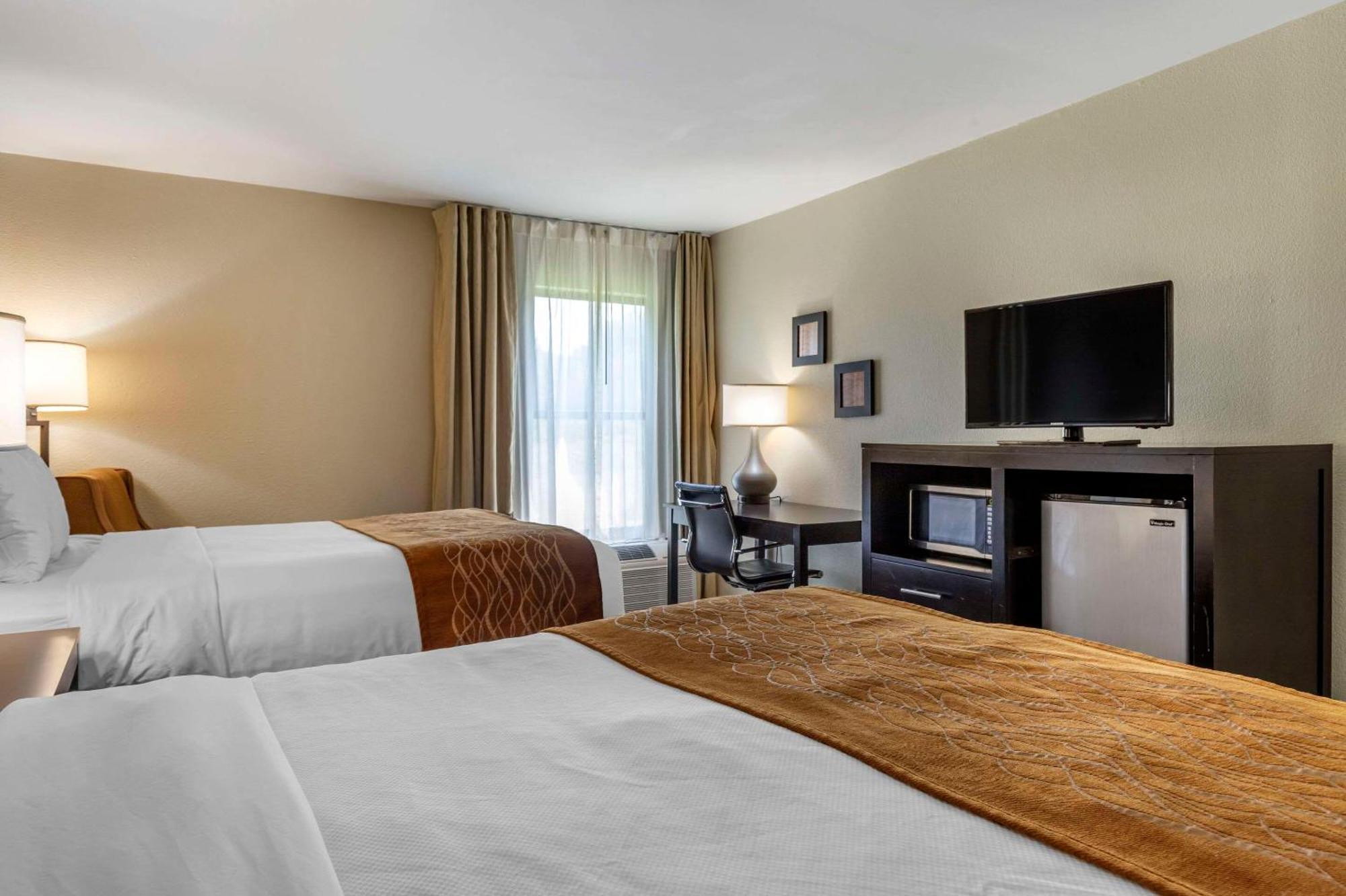 Comfort Inn Near Downtown & Blue Ridge Pkwy Marion Kültér fotó